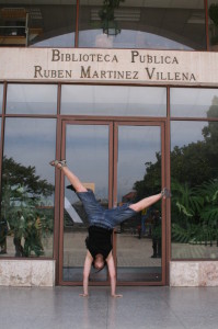 Biblioteca Rubén Martínez Villena (Habana, Cuba)