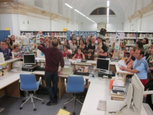 Visita guiada nocturna en la BPE de Zamora, con motivo del Día de la Biblioteca 2014